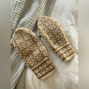 Loeffler Randall Wool Cream Mittens
